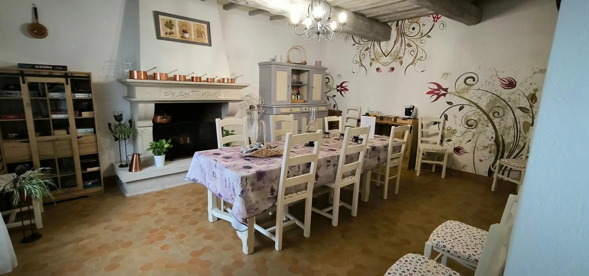 ColonzelleAu Nid De Mesanges住宿加早餐旅馆 住宿加早餐酒店